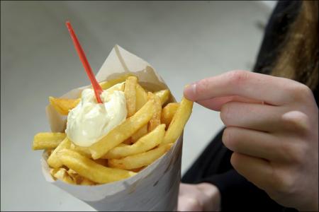 Grâce au porno, sa friterie devient la plus connue de Belgique