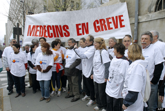 Grève des médecins : entre 20 000 et 40 000 personnes rassemblées à Paris
