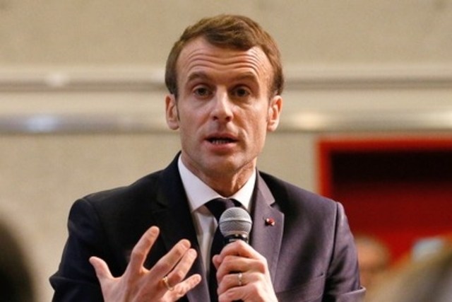 Grand débat : le chef de l'Etat veut impliquer les banlieues