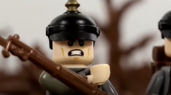 Il reconstitue la bataille de Verdun en Lego : c'est un carton sur YouTube