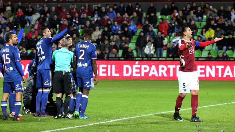 Jets de pétard : le FC METZ lourdement sanctionné