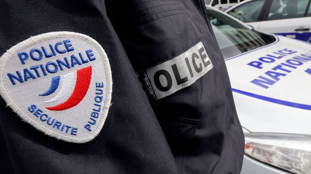 Konz : un homme fini sa course sur le rond-point !