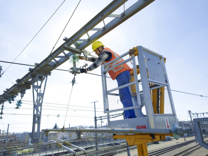 La SNCF recrute dans les métiers de l'électricité en Lorraine