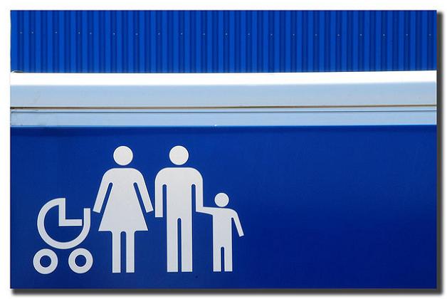 Le moral des ménages français à la baisse en avril