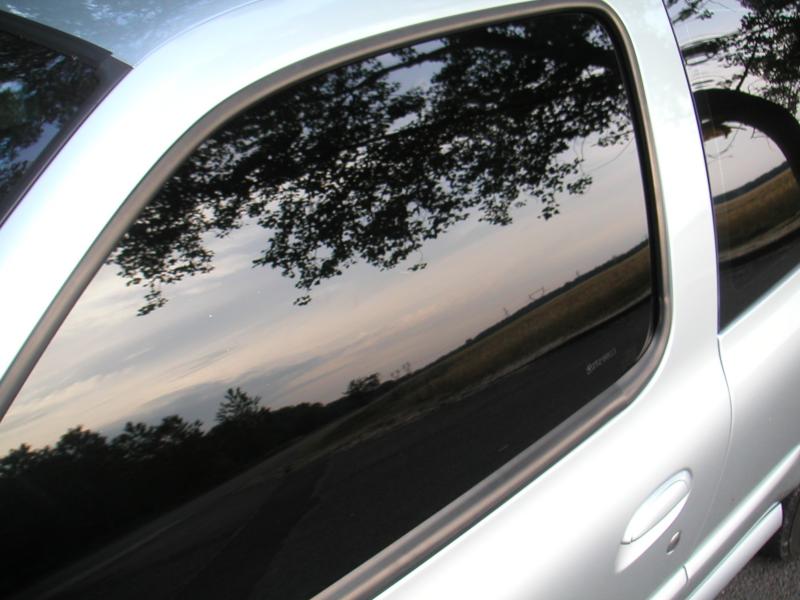 Les voitures aux vitres teintées bientôt interdites