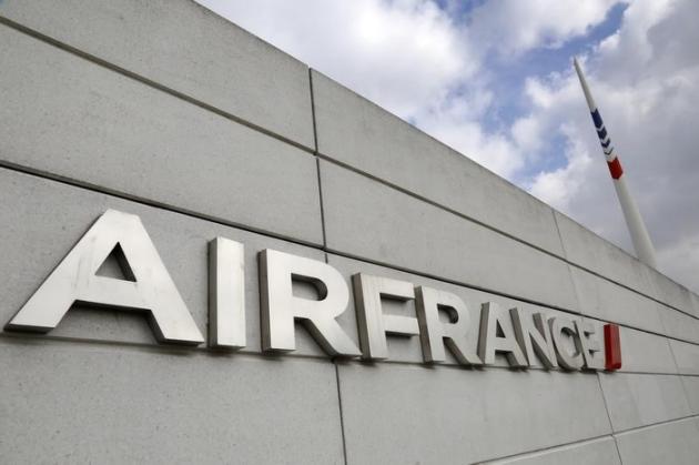 Mise à pied des 5 salariés d’Air France poursuivis pour violences