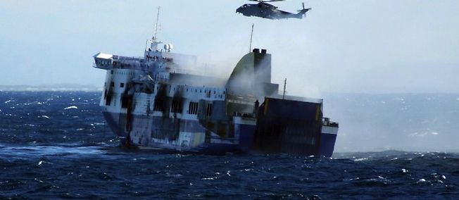 Norman Atlantic : après le sauvetage, de "potentiels disparus" recherchés
