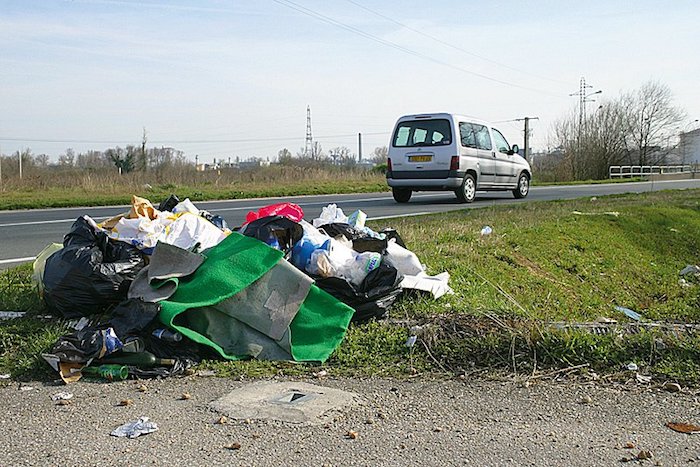  Opération de nettoyage du réseau routier : nos routes ne sont pas des poubelles !!