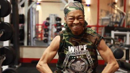 Pousse pas mémé dans les orties