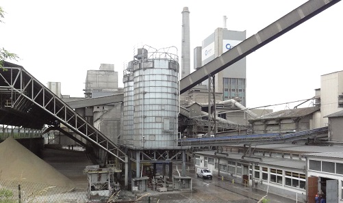 Spectaculaire incendie à la cimenterie Eqiom de Héming