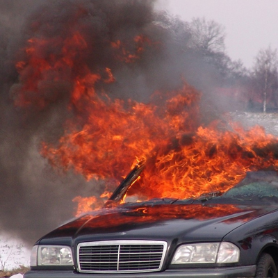 Thionville : 3 véhicules en feu cette nuit, face au tribunal