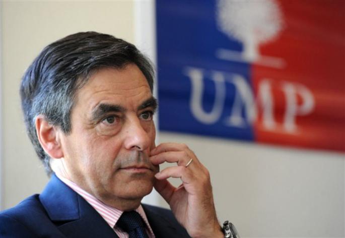 UMP : Les déplacements de François Fillon pointés du doigt