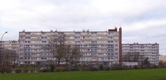 Une jeune musulmane victime d'islamophobie s'est défenestrée à Trappes