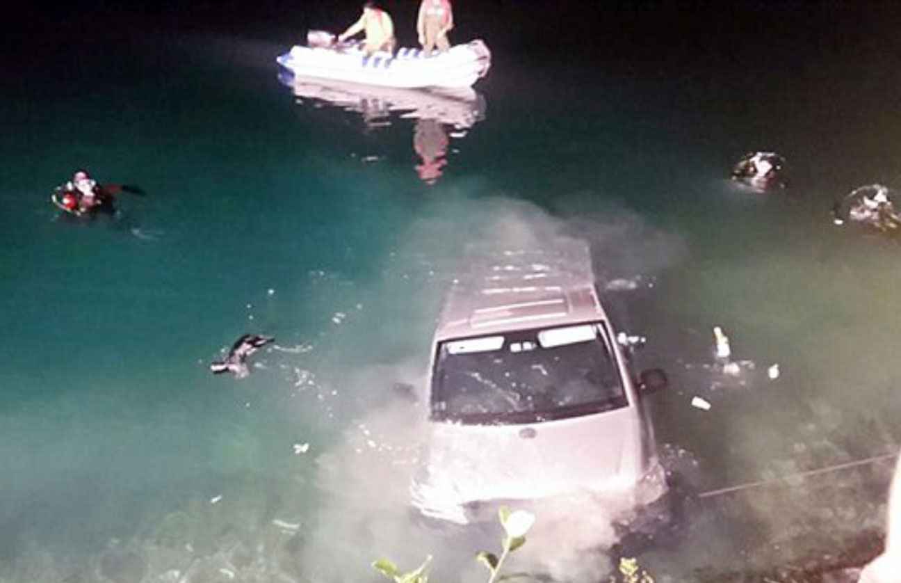 Une partie de jambes en l'air tombe à l'eau